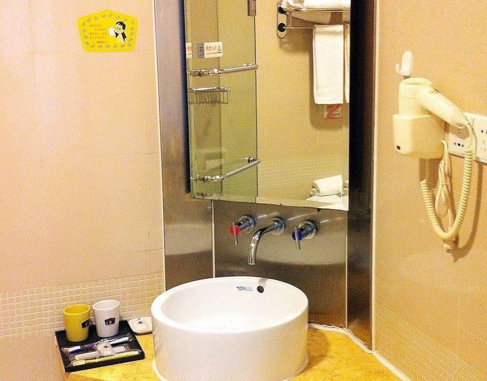 Home Inn Shanghai Century Park Екстериор снимка